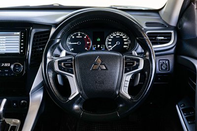 2017 MITSUBISHI PAJERO SPORT 2.4 GT