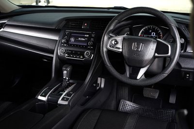 2016 HONDA CIVIC 1.8 E