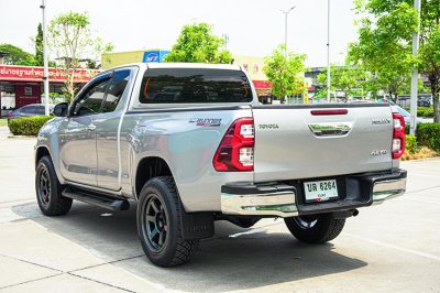 2022 TOYOTA HILUX REVO 2.4 ENTRY PRERUNNER SMART CAB