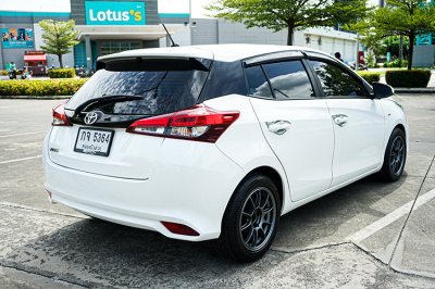 Toyota YARIS 1.2 (ปี 17-22) Entry Hatchback