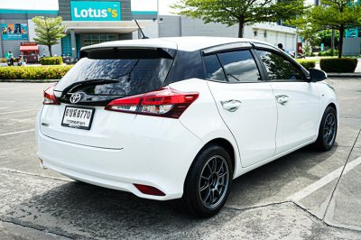 2021 Toyota Yaris 1.2 Entry Hatchback