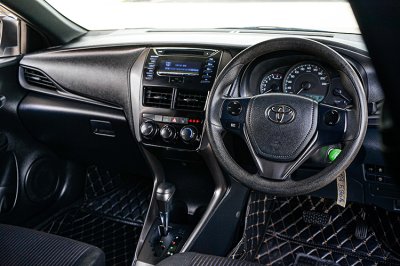 2021 Toyota Yaris 1.2 Entry Hatchback