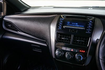 2021 Toyota Yaris 1.2 Entry Hatchback