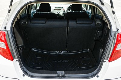 Honda JAZZ 1.5 (ปี 14-22) S Hatchback