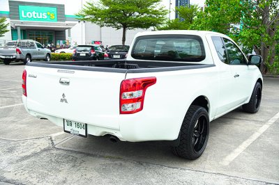 Mitsubishi TRITON 2.5 MEGA CAB (ปี 14-19) GLX Mega Cab Pickup
