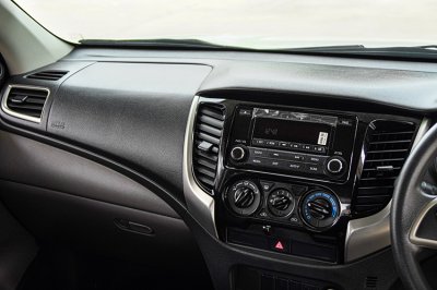 Mitsubishi TRITON 2.5 MEGA CAB (ปี 14-19) GLX Mega Cab Pickup