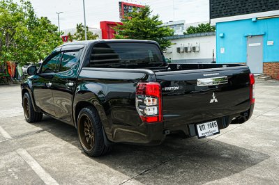 Mitsubishi TRITON 2.5 DOUBLE CAB (ปี 18-23) GLX Double Cab Pickup