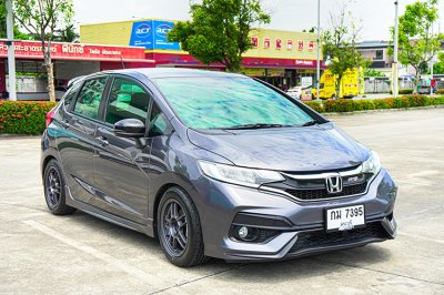 Honda JAZZ 1.5 (ปี 14-22) RS Hatchback