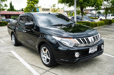 2016 Mitsubishi TRITON 2.5 Double Cab  GLX Pickup