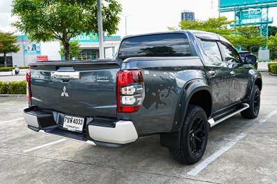 2020 Mitsubishi TRITON 2.4 Double Cab  GLS Plus Pickup