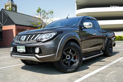2016 Mitsubishi Triton 2.4 GLS Plus Mega Cab