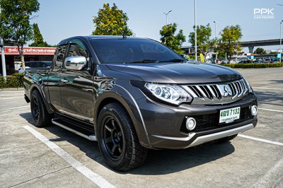 2016 Mitsubishi Triton 2.4 GLS Plus Mega Cab