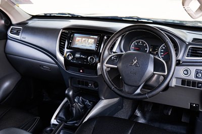 2016 Mitsubishi Triton 2.4 GLS Plus Mega Cab