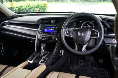 Honda CIVIC 1.8 FC E Sedan
