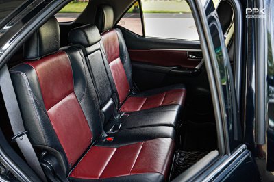 2018 Toyota FORTUNER 2.8  TRD Sportivo SUV