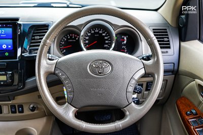 2010 Toyota FORTUNER 3.0 V 4WD SUV