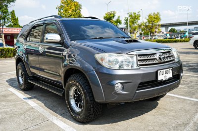 2010 Toyota FORTUNER 3.0 V 4WD SUV