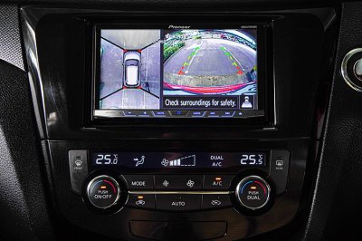 2015 Nissan X-Trail 2.5 V 4WD SUV