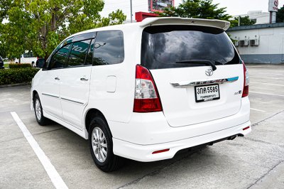 2014 Toyota INNOVA 2.0  V