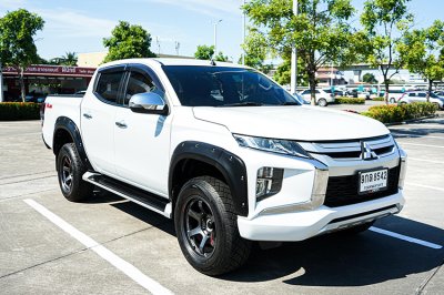 2020 Mitsubishi Triton 2.4 GLX Plus Double Cab