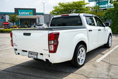 2023 Isuzu D-Max 1.9 S Cab-4