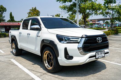 2022 Toyota HILUX REVO 2.4 Double Cab Z Edition Mid Pickup