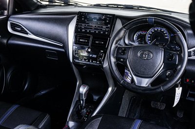 2018 TOYOTA YARIS ECO 1.2 E