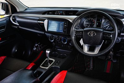 2022 Toyota HILUX REVO 2.4 Double Cab Z Edition Mid Pickup