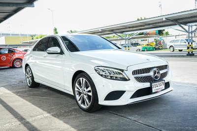 2019 BENZ C220d 2.0 AVANTGARDE W205