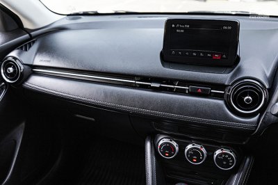 2019 Mazda 2 1.3 High Connect Sedan