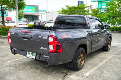2024 Toyota Hilux Revo 2.4 Smart Cab Z Edition Entry