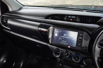 2024 Toyota Hilux Revo 2.4 Smart Cab Z Edition Entry
