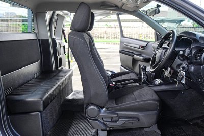 2024 Toyota Hilux Revo 2.4 Smart Cab Z Edition Entry