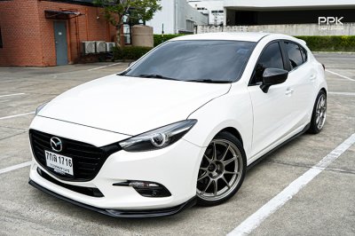 2018 Mazda 3 2.0  S Sports Hatchback