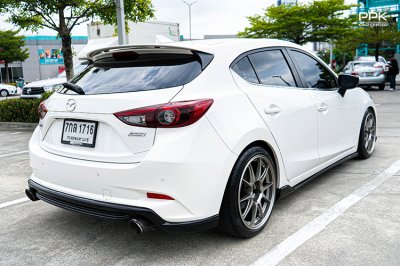 2018 Mazda 3 2.0  S Sports Hatchback