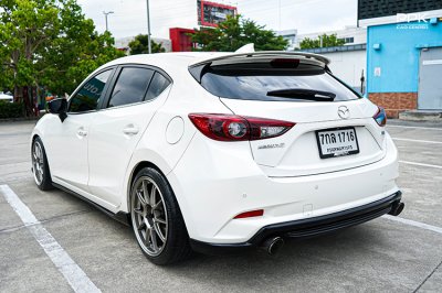 2018 Mazda 3 2.0  S Sports Hatchback