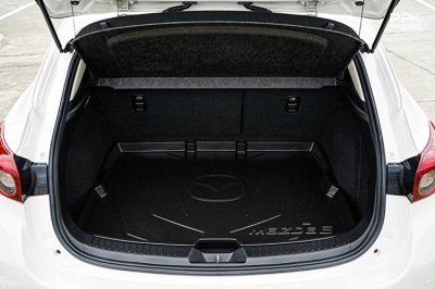 2018 Mazda 3 2.0  S Sports Hatchback