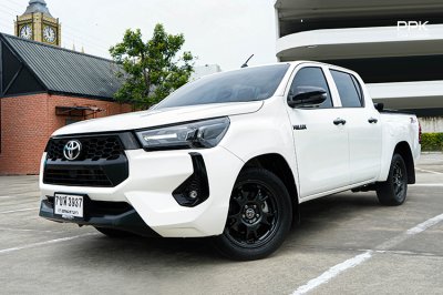2025 Toyota HILUX REVO 2.4 Double Cab Z Edition Mid