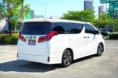 2022 TOYOTA ALPHARD 2.5 SC PACKAGE