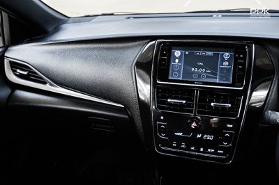 2020 Toyota YARIS 1.2 High Cross Hatchback