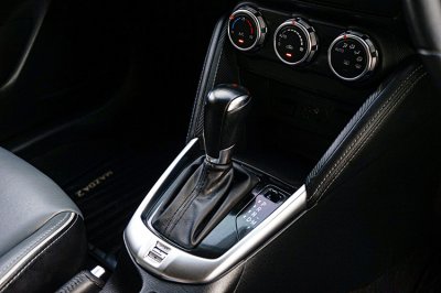 2022 Mazda 2 1.3  S Leather