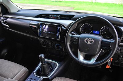 2016 Toyota Hilux Revo 2.4 E Prerunner Double Cab