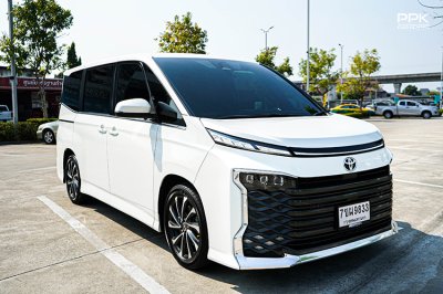 2022 Toyota VOXY 2.0 SZ Van