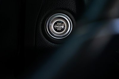 2019 Benz C220d 2.0 Avantgarde W205