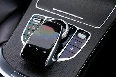 2019 Benz C220d 2.0 Avantgarde W205