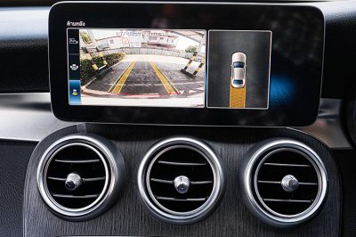 2019 Benz C220d 2.0 Avantgarde W205