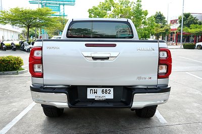 2022 Toyota HILUX REVO 2.4 Double Cab Prerunner Entry Pickup
