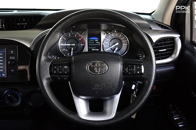 2022 Toyota HILUX REVO 2.4 Double Cab Prerunner Entry Pickup