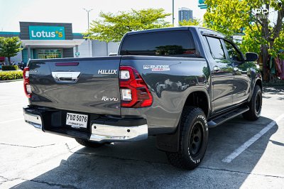 2022 Toyota HILUX REVO 2.4 Double Cab Prerunner Mid Pickup