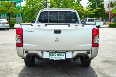 2022 Mitsubishi Triton 2.5 GL Single Cab